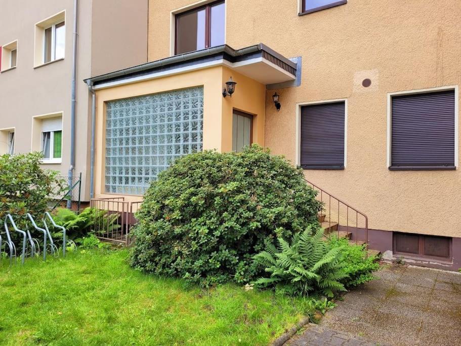 Duplex Apartment Ullstein- 4 Bedrooms, 2 Bathrooms, Living Room, 2 Parking Spaces, Boxspringbeds, Family & Business Apartment! Berlin Eksteriør billede