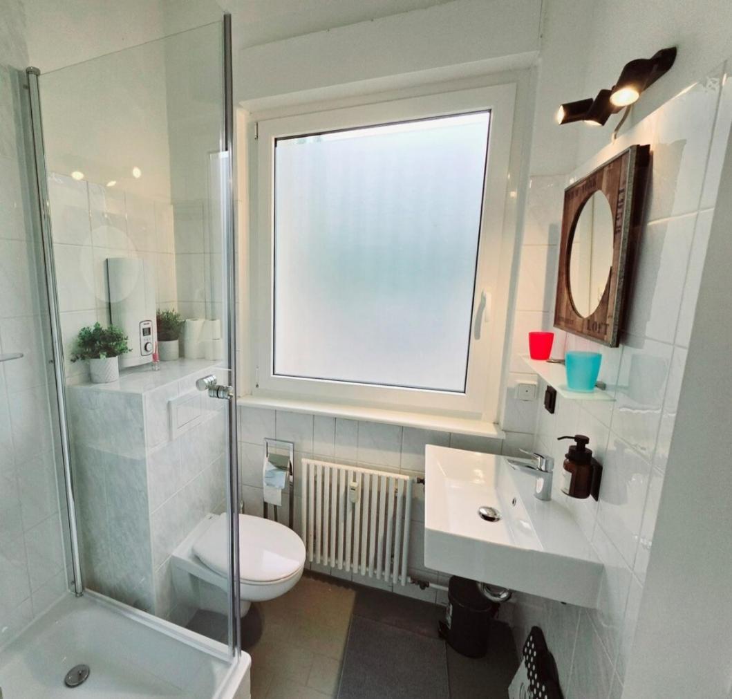 Duplex Apartment Ullstein- 4 Bedrooms, 2 Bathrooms, Living Room, 2 Parking Spaces, Boxspringbeds, Family & Business Apartment! Berlin Eksteriør billede